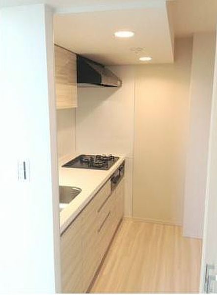 キッチン　写真は同タイプ住居です。