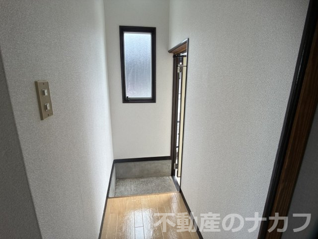 玄関　現況を優先します。
