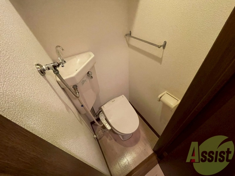 トイレ　こちらはトイレです。お手入れも楽ちんです！