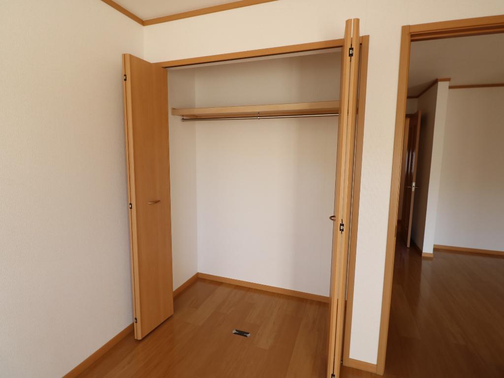 収納　クローゼット