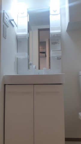 洗面設備　SHOKEN Residence 横浜野毛山公園 ＊画像は反
