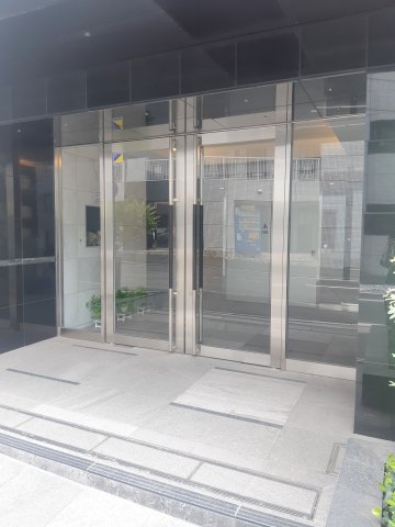 エントランス　SHOKEN Residence 横浜野毛山公園