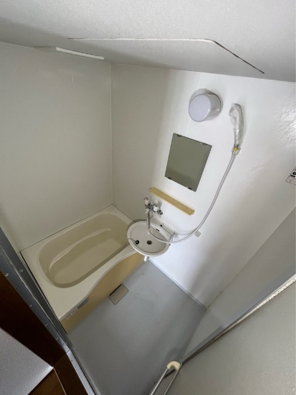 バス・シャワールーム　※他部屋参考写真