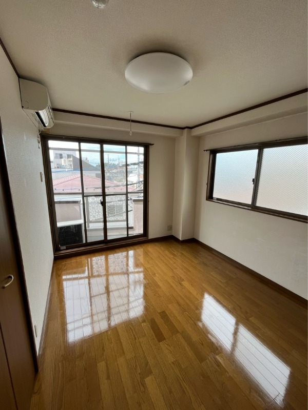 居室・リビング　※他部屋参考写真