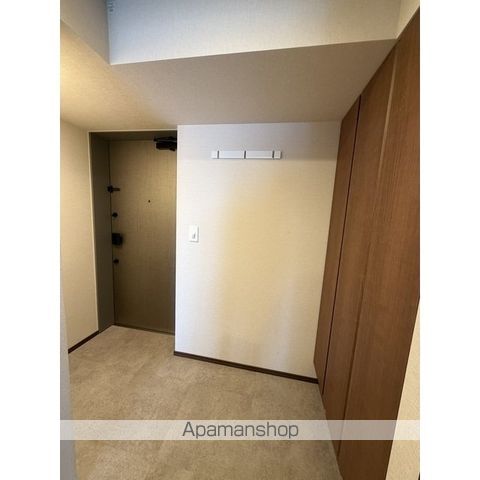 プレディアコート北千住の玄関写真