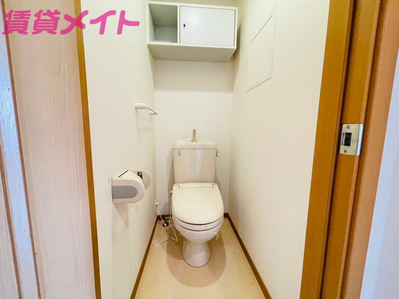 トイレ　同型参考写真です