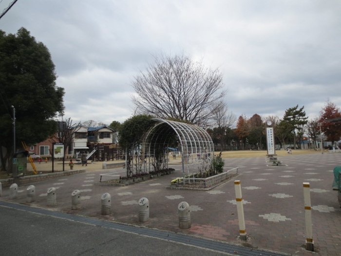 公園　三島公園（公園）まで540m