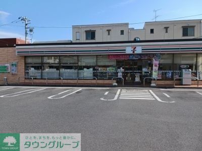 コンビニ　セブンイレブン前橋城東町店（コンビニ）まで880m