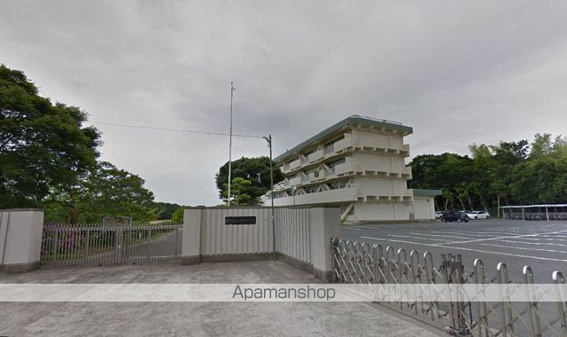 中学校　鹿嶋市立鹿野中学校（中学校）まで1287m