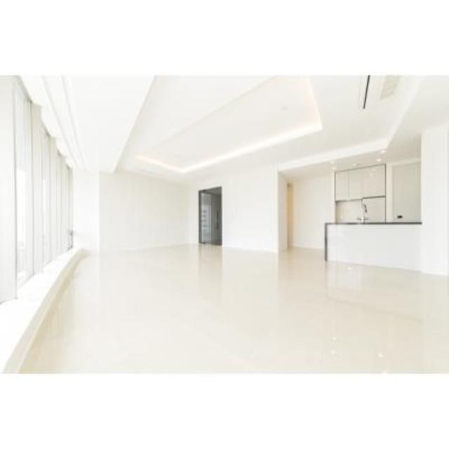 居室・リビング　写真は同タイプ住居です。