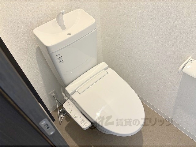 ジーメゾン寝屋川秦町アリビオのトイレ写真