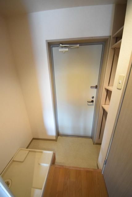 玄関　★お部屋探しは株式会社タウンハウジング東京まで★