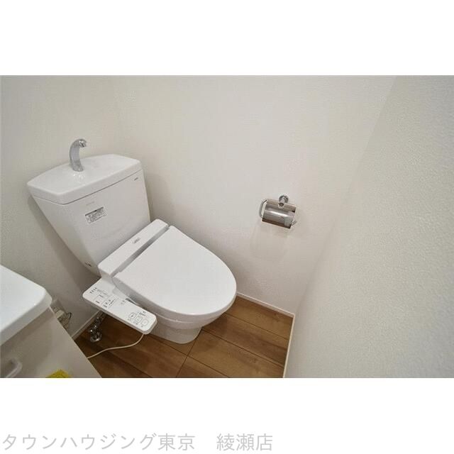 トイレ　ウォシュレット付き♪