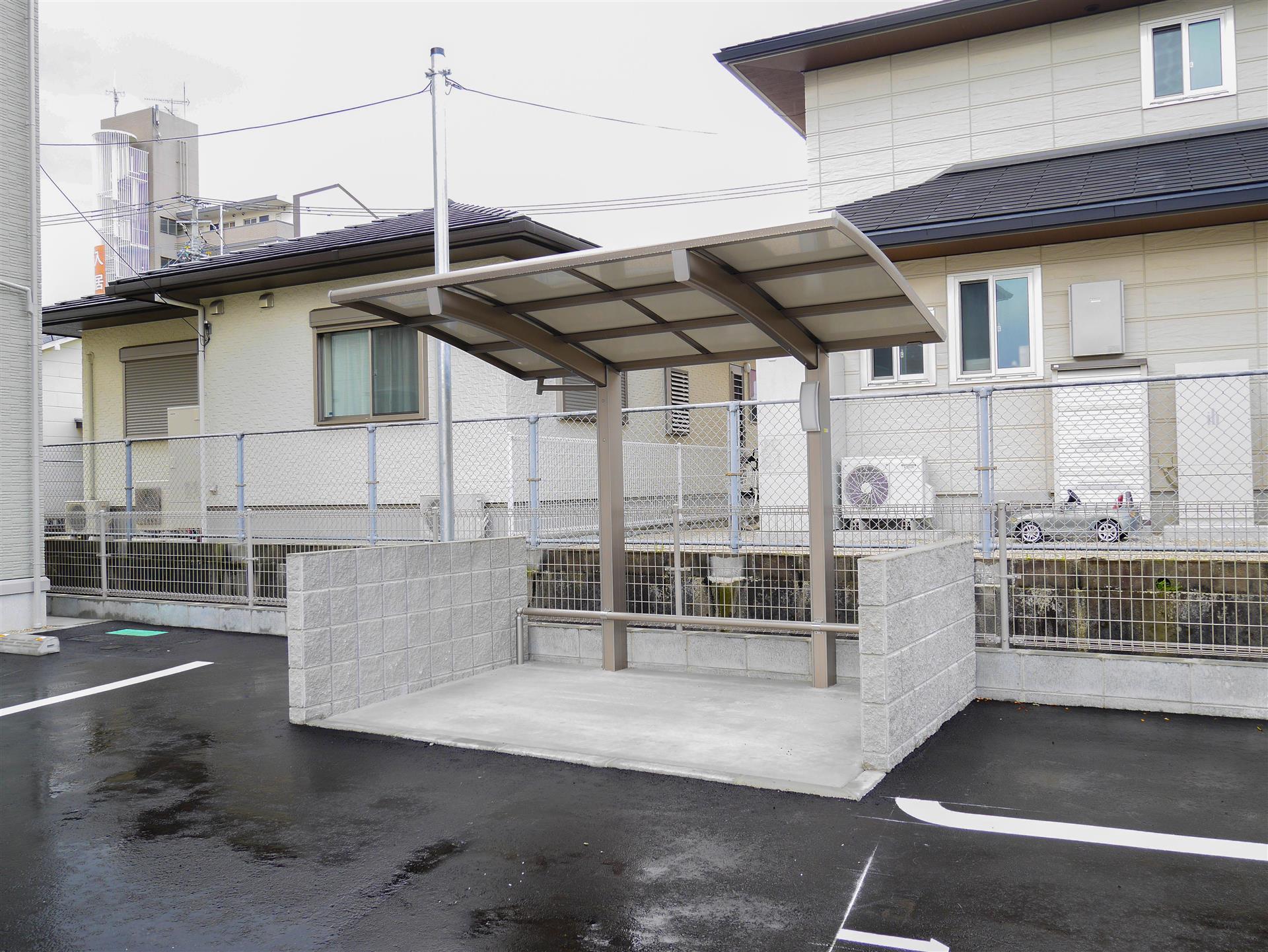 駐車場　駐輪場