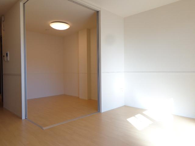 ストリングの居間写真