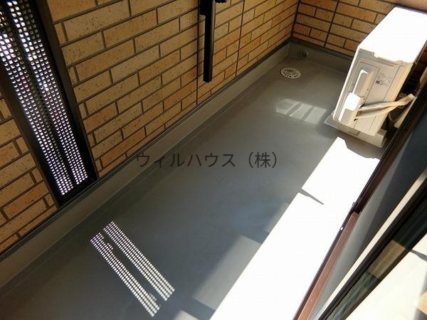 バルコニー　南向きバルコニー！