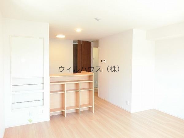 居室・リビング　人気のカウンターキッチン！