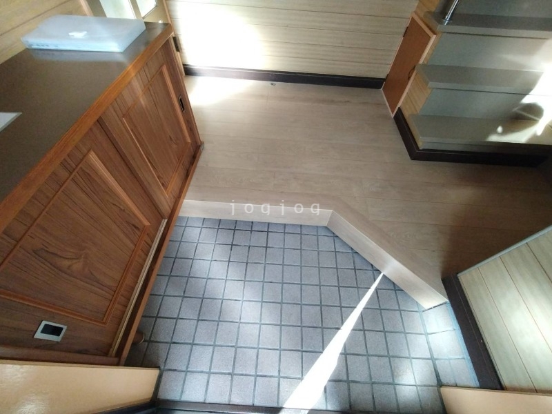 玄関　こちらは玄関です★