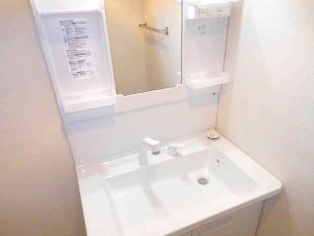 洗面設備　独立洗面台です。