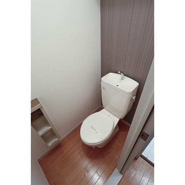 ノーブルハイツ Bのトイレ写真
