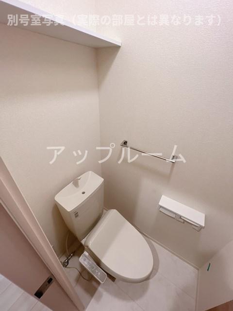 ＪＲ中央本線 勝川駅 徒歩20分 3階建 築7年のトイレ写真