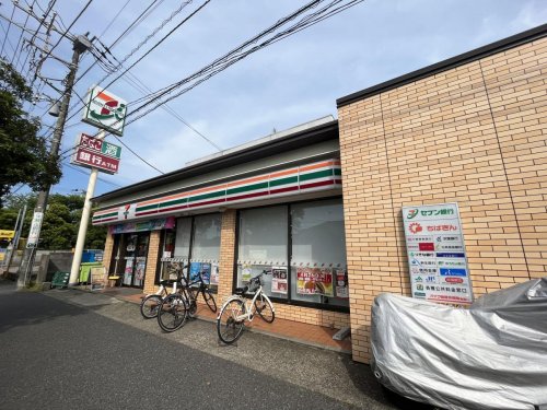 コンビニ　セブンイレブン 千葉真砂店（コンビニ）まで437m