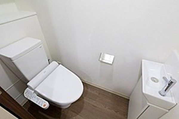 トイレ　トイレもきれいです