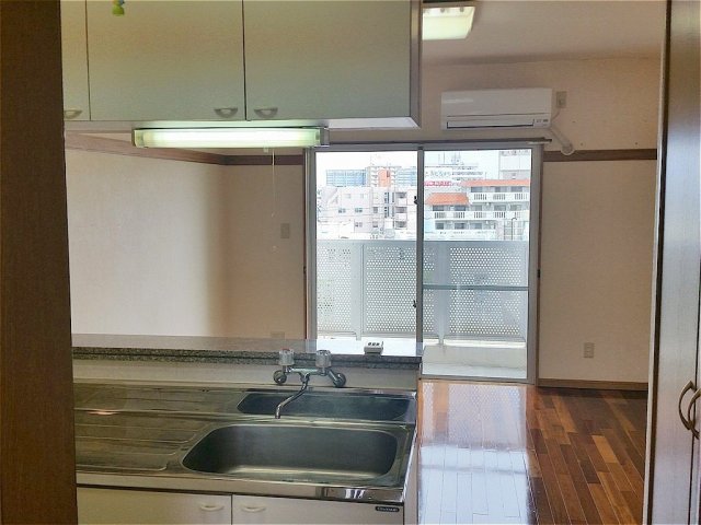 キッチン　※退去前の為、写真と現状が異なる場合がございます