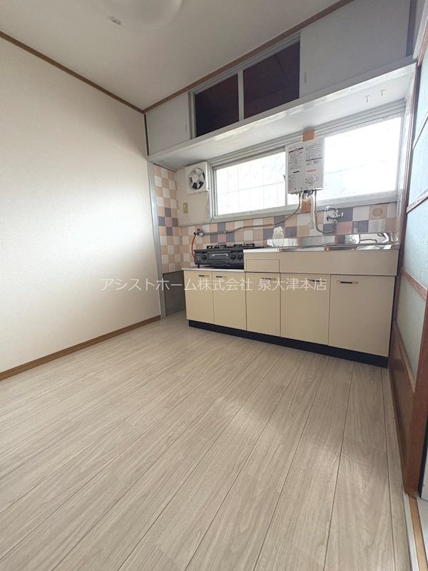 旭ハウス 1棟の居間写真