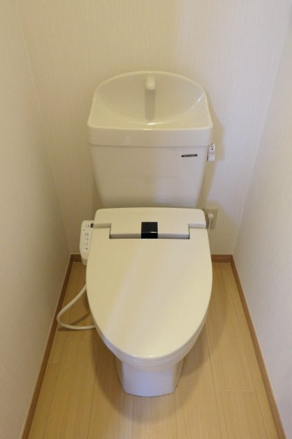ローレルコート宮西のトイレ写真