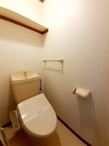 トイレ　ゆったりとした空間のトイレです