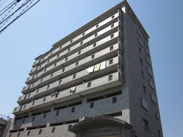 広島市西区福島町のマンションの建物外観