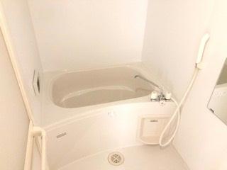 バス・シャワールーム　追い炊き機能付き