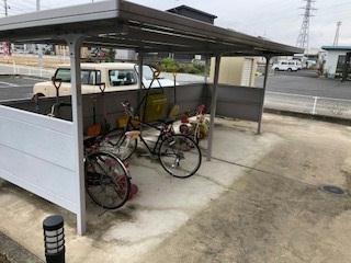 その他設備　屋根付き駐輪場