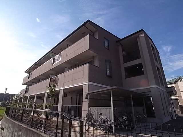 神戸市北区有野町二郎のマンションの建物外観