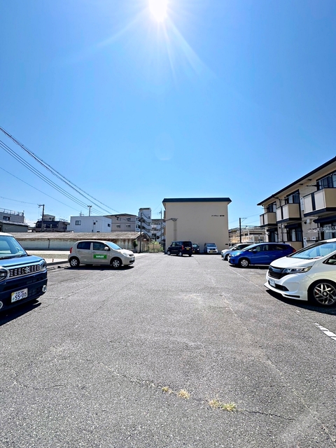 【セジュール加守田SEの駐車場】