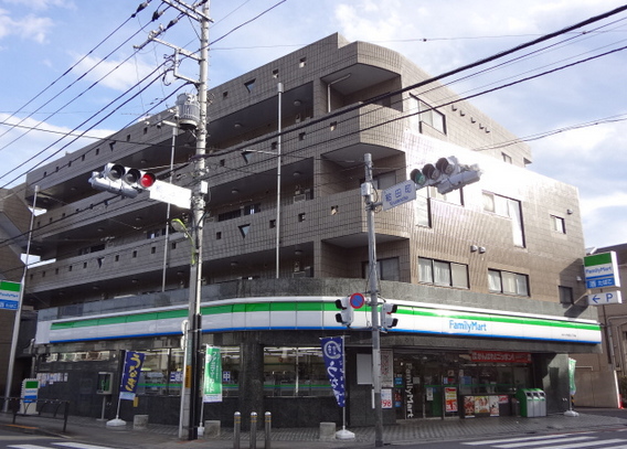 【世田谷区給田のアパートのコンビニ】