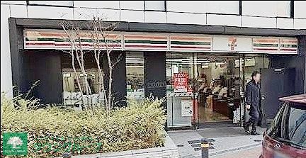 【港区赤坂のマンションのコンビニ】