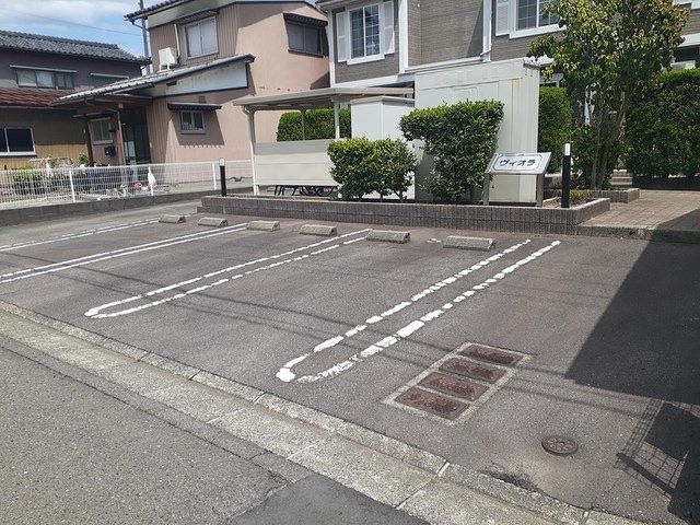 【ヴィオラの駐車場】