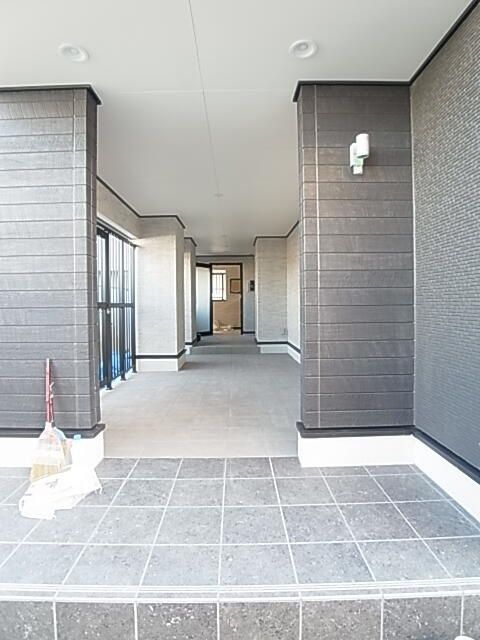 エントランス　タウンハウジング調布店まで♪