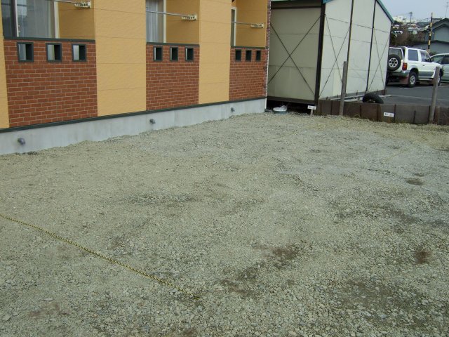 駐車場　2台目も可能な広々駐車場です。