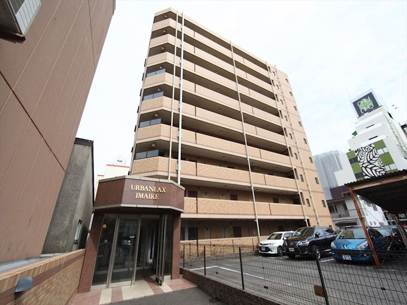 建物外観　外観　オートロック　外壁タイル張り　敷地内平面駐車場