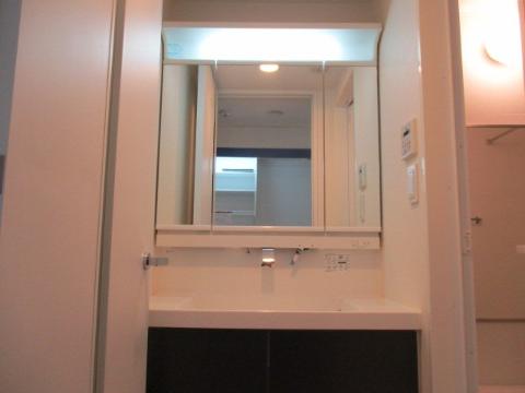 洗面設備　洗髪洗面化粧台