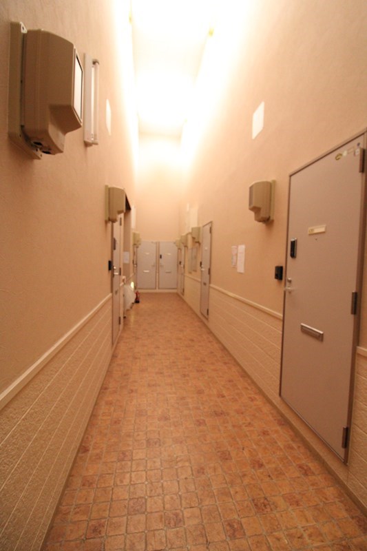 エントランス　内廊下