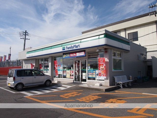 コンビニ　ファミリーマート飯田アップルロード店（コンビニ）まで667m