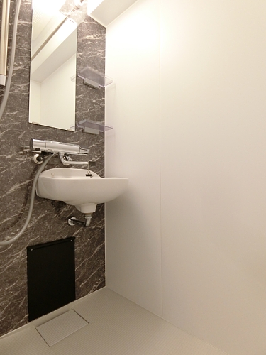 バス・シャワールーム　3点ユニットからシャワールームに変更♪浴室乾燥機付き！