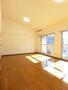 居室・リビング　南向き日当たり良好！照明器具設置済み♪