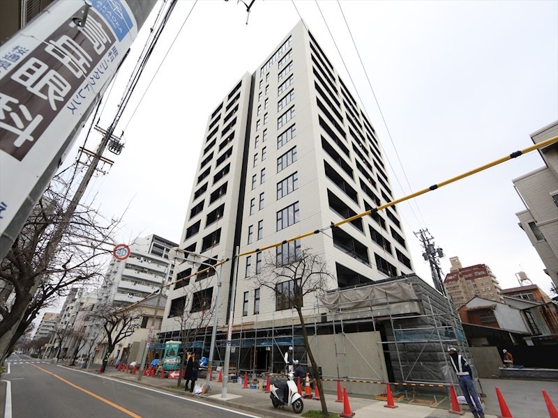 建物外観　外観　オートロック　防犯カメラ　宅配ＢＯＸ