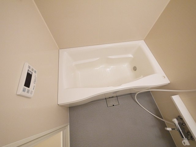 バス・シャワールーム　ゆったり過ごせるお風呂です