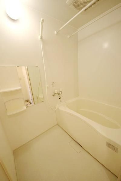 バス・シャワールーム　★綺麗なバスルームです！ちゃんとお掃除してくださいね★